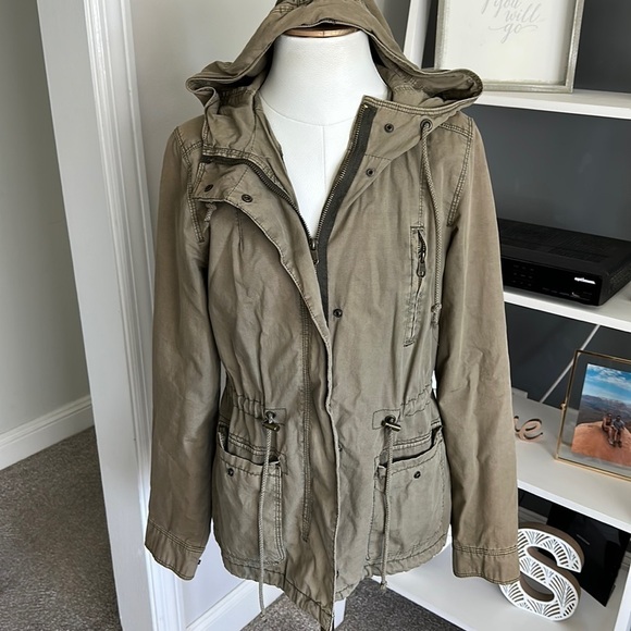 Lighter Weight Bomber Style Jacket - Picture 1 of 5